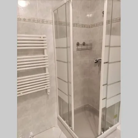 Havre De Paix En Plein Centre Ville, 4 Couchages