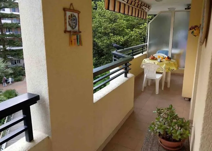 Apartment Havre De Paix En Plein Centre Ville, 4 Couchages Menton