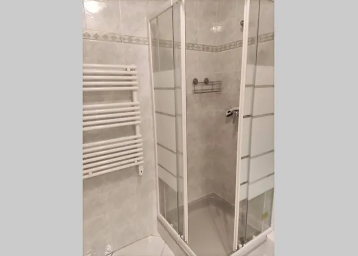 Havre De Paix En Plein Centre Ville, 4 Couchages