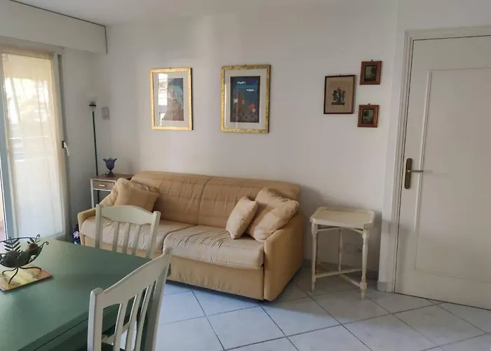 Havre De Paix En Plein Centre Ville, 4 Couchages *